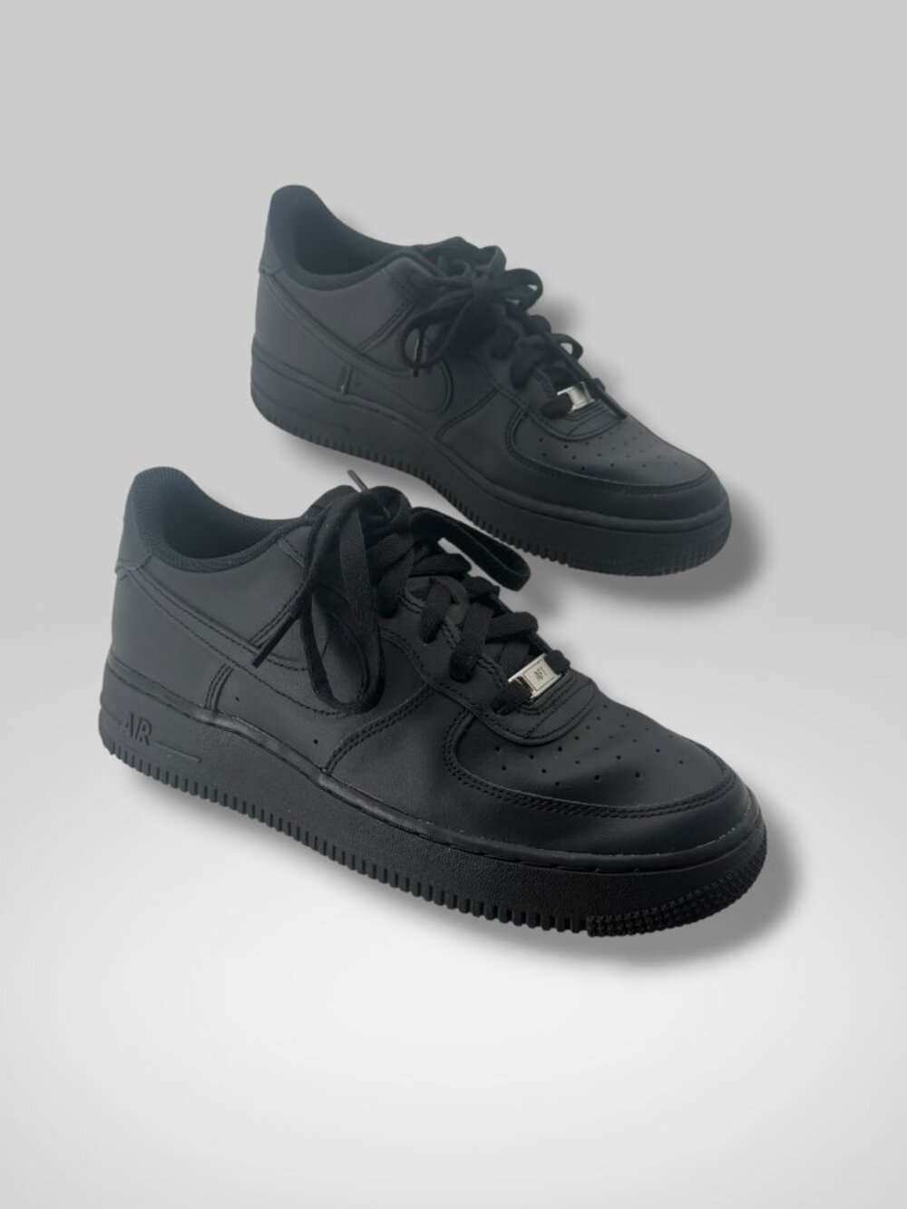 Nike Air Force 1 LE Low Triple Black GS 6.5Y